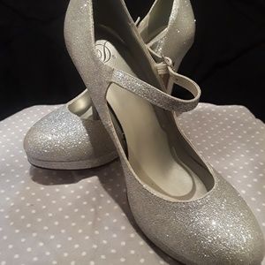 4inch Silver Glitter Derek Heart Heels
